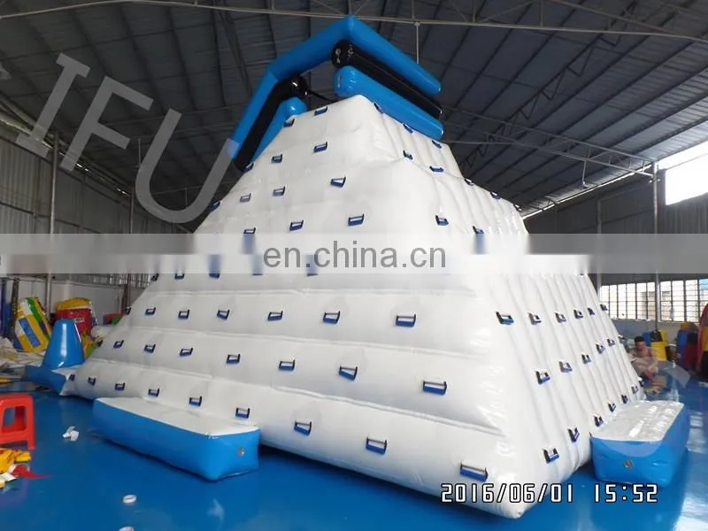8 person ride Floating Dolphin inflatable water ski banana towable boat