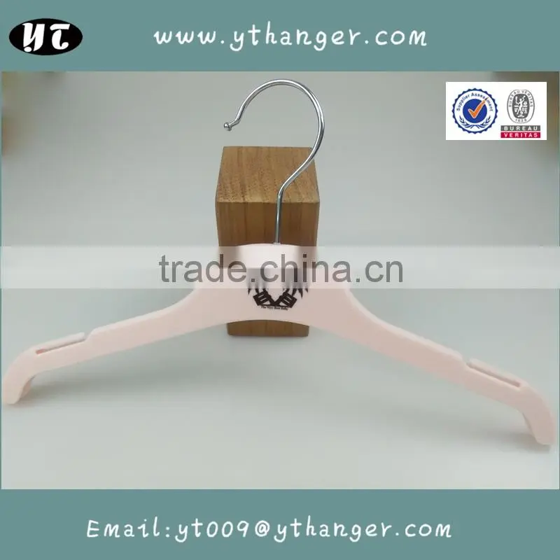 HA7008 cute flocked plastic hanger velvet baby dress coat hanger