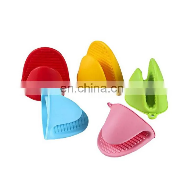 High Quality Kitchen Baking Silicone Heat Insulation Clip Anti Scalding Non Slip Oven Microwave Gloves