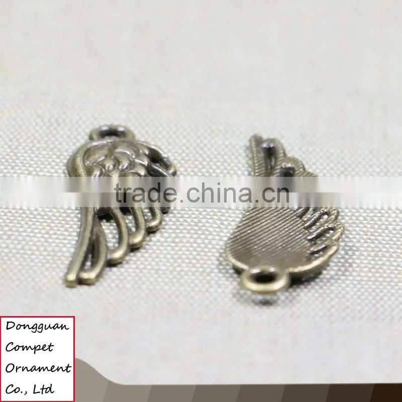 Wholesale zinc alloy hot hollow out snitch wings pendant