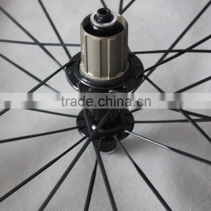 Factory direct sales 86mm clincher 27mm width lightweight Novatec and Bitex R13 hub Racing Road carbon wheelset