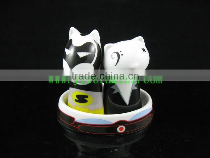 YF16008 ceramic pepper salt shaker rabbit design