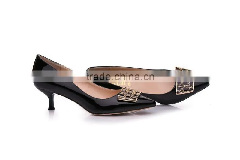 2015 new arrivel fashion design sheepskin slippers women
