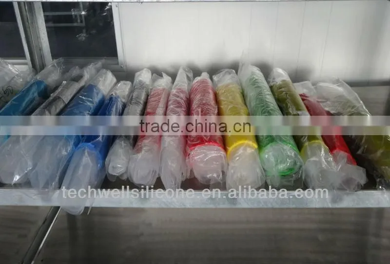 2013 hot selling plastic cake decorating nozzles