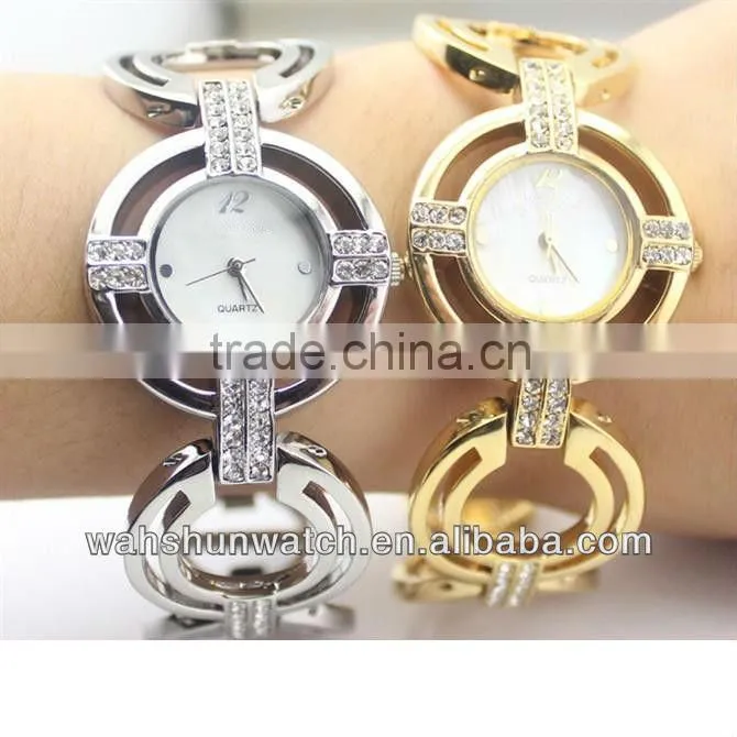 2013 latest design fake diamond ladies fashion decorative watch