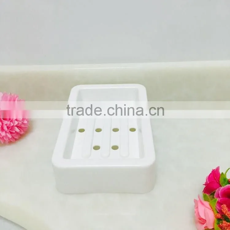 White platsic cheap promotional soap dish