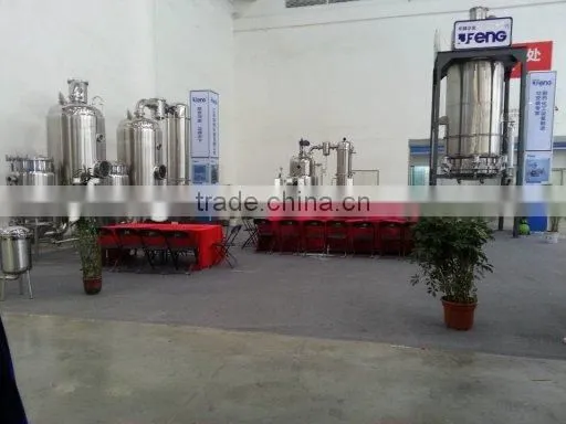 Double-effect extraction machine and steam distillation unit