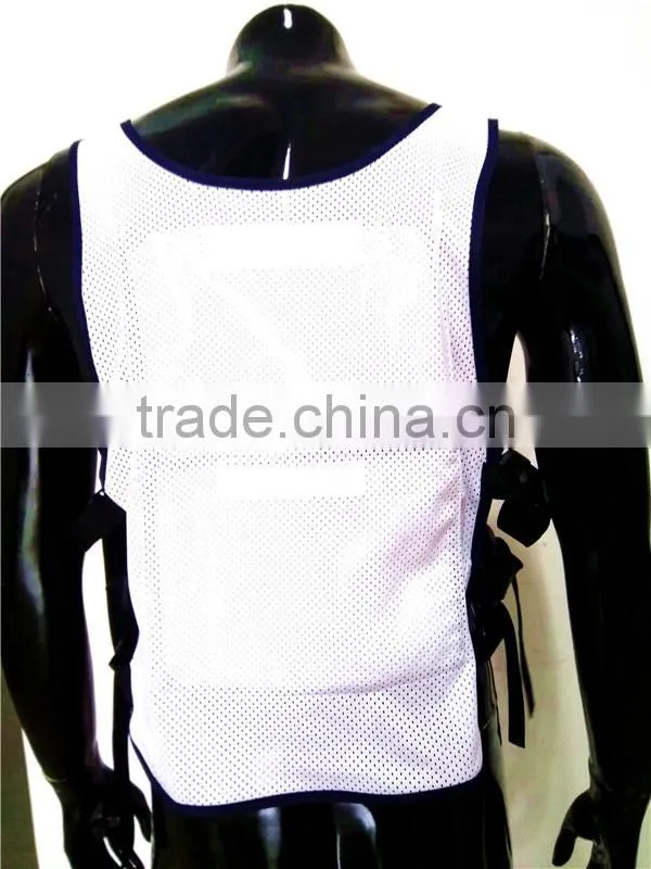 Multicolor mesh vest with ice bag for cooling ice vest