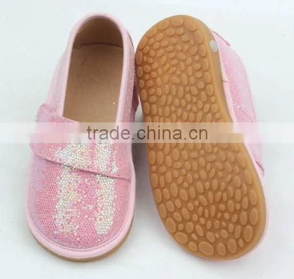 Skidproof Patent PU leather lovely toddler wholesale squeaky shoes