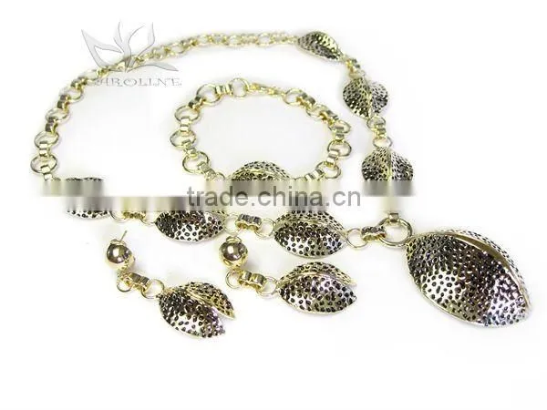 Hot sell Fashion Design gold plated jewelry set