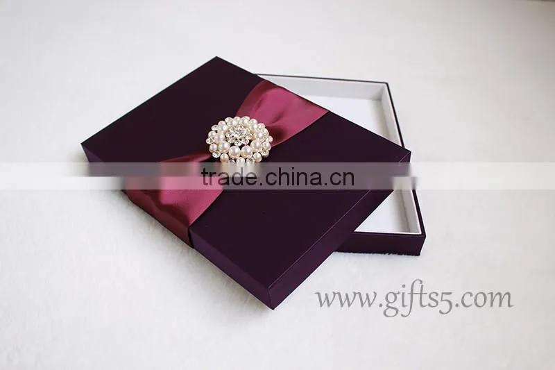 Gracefull Handmade purple wedding invitation gift boxes