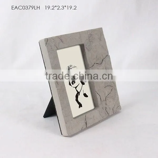 2016 novel design wall hanging decoration concrete lovely photo frame designed with fish pattern effect