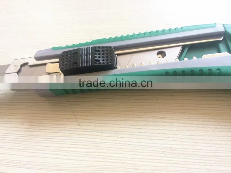 BERRYLION 3pcs blades utility knife for box and wallpaper with rubber coat
