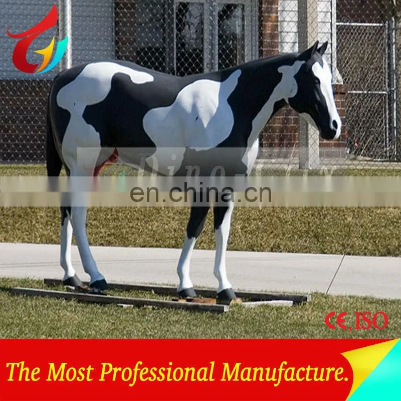 Lifesize Grass Horse Statues Horse Statue in Garden