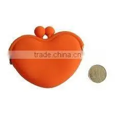 Cute silicone coin purse for girls,heart shape purse hook for younga ladies