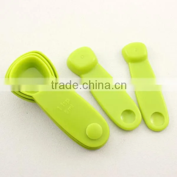 COMPACT FOOD PREPARATION SET