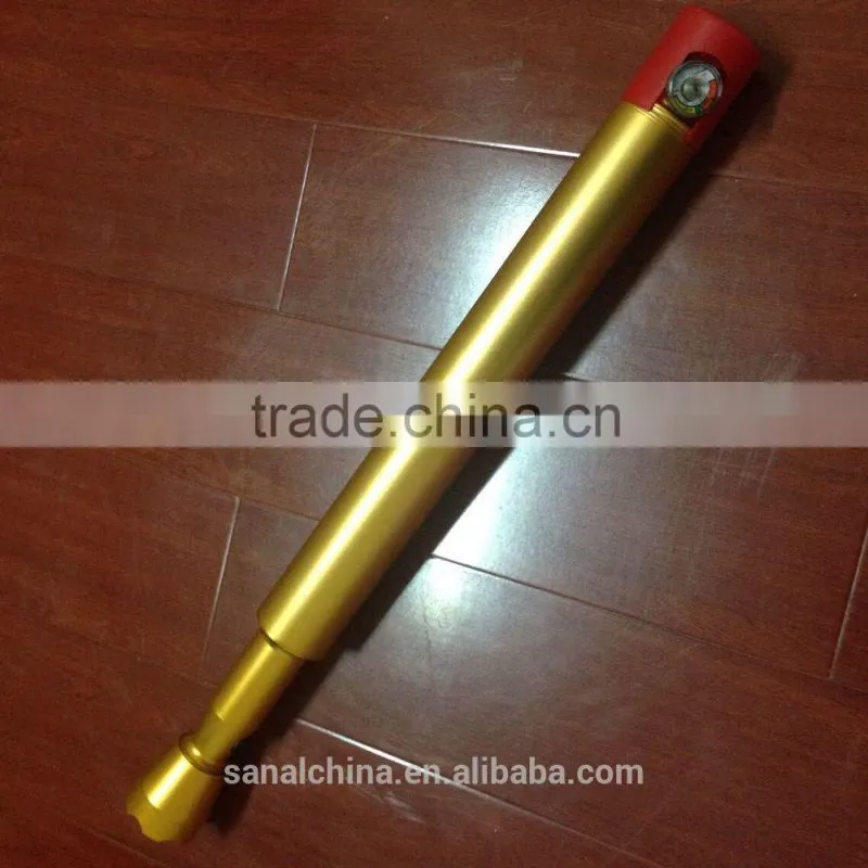 Small fire extinguisher with flash light
