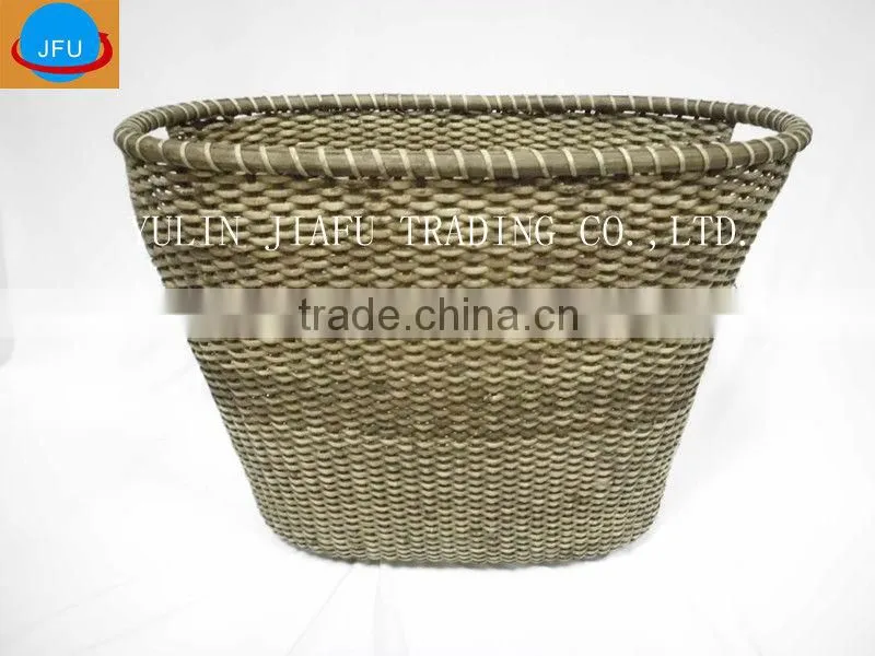 Hot sale oval brown colour rattan baskets with handle & wooden bottom