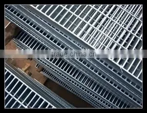 Steel Material galvanized metal grid panel with low price