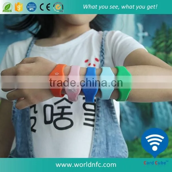 Cheap Price Silicone Wristband with NFC Chip