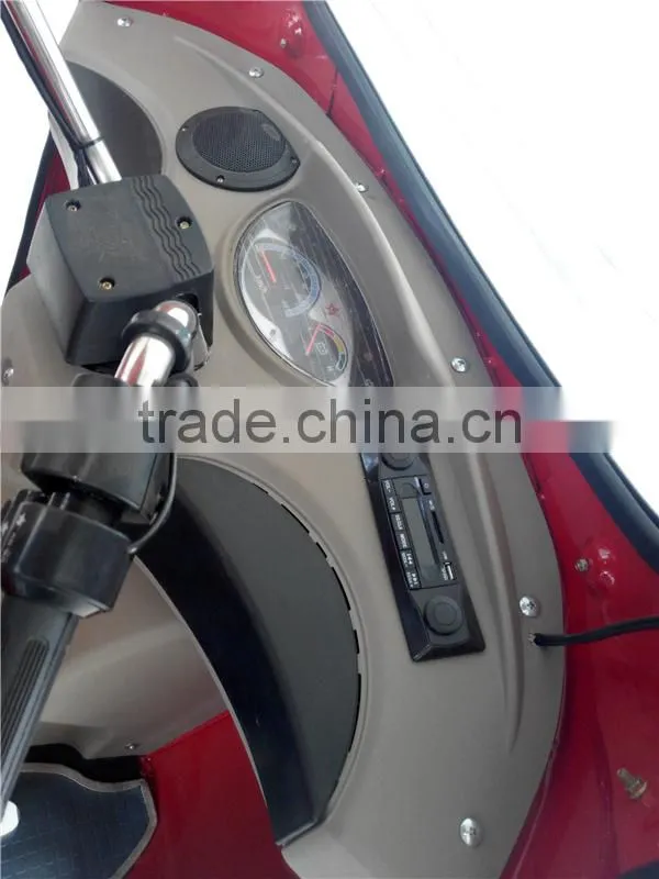 Bajaj 200cc motorcycle cng auto 4 stroke rickshaw