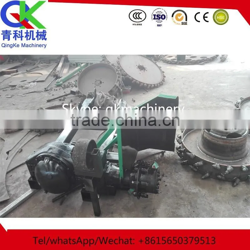 Four-wheel chain Cable modification pit digging machine