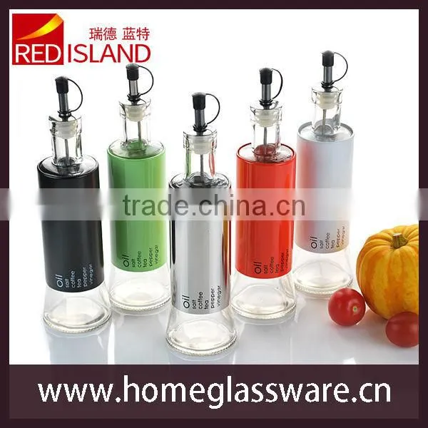 Round olive oil and vinegar bottle with coating and base