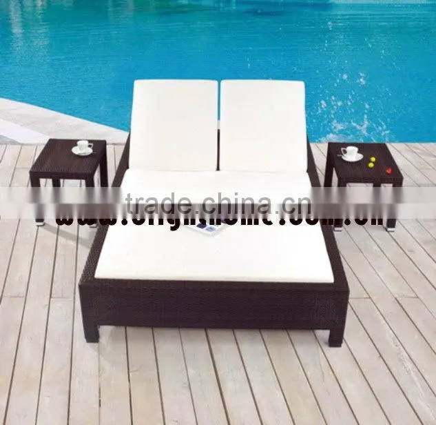 Modern Rattan Outdoor Swimming Pool Bed