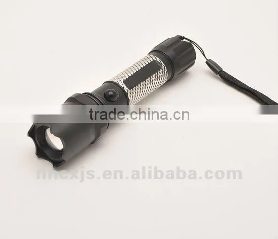 CREE Q5 rechargeable Zoom Flashlight