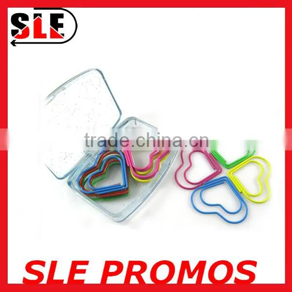 gold color metal wire flat paper clip