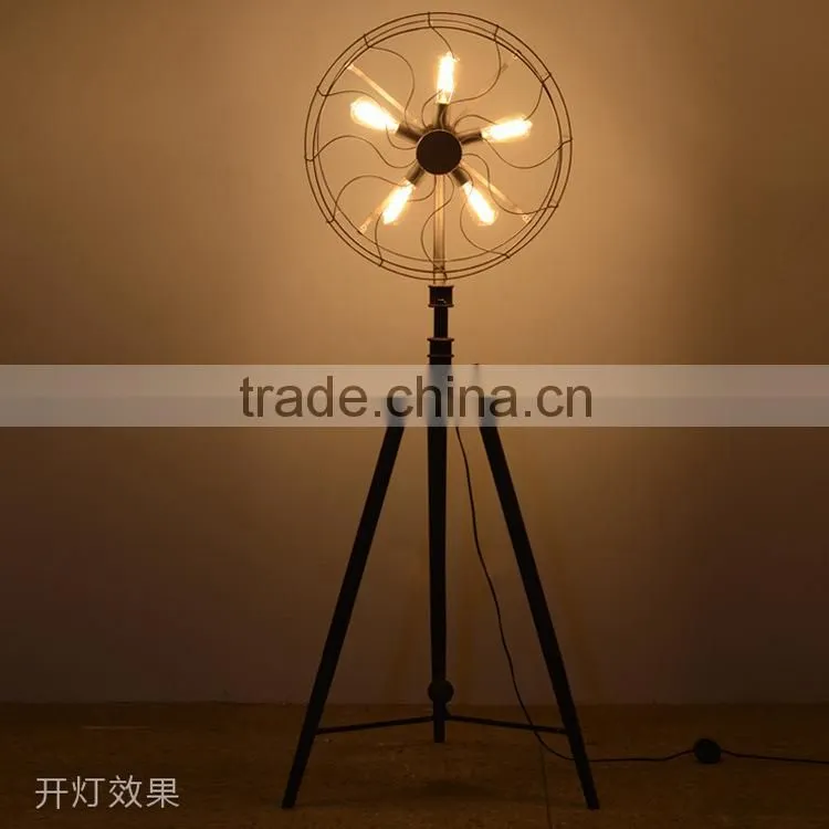 L4004 LED indoor floor lamp in classic style