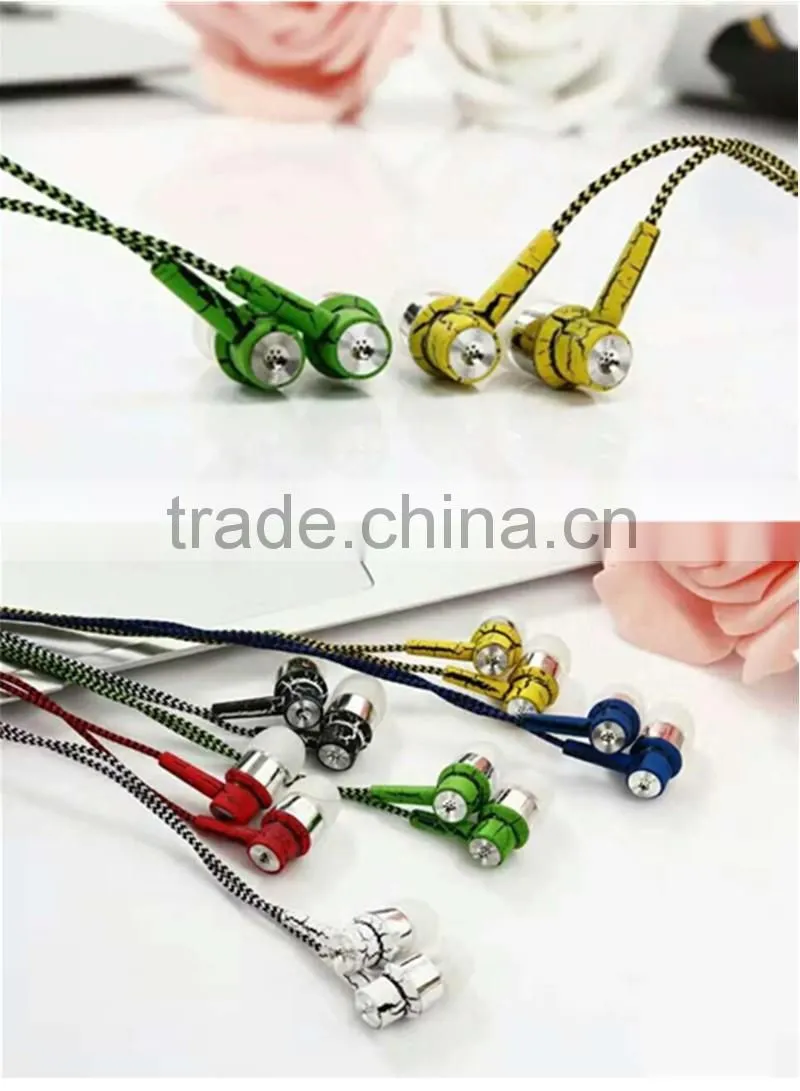 Top 50 sport metal crack earphone with Mic earbuds