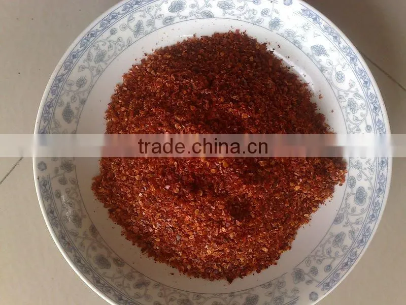 hot spicy dried red chili crush with seeds