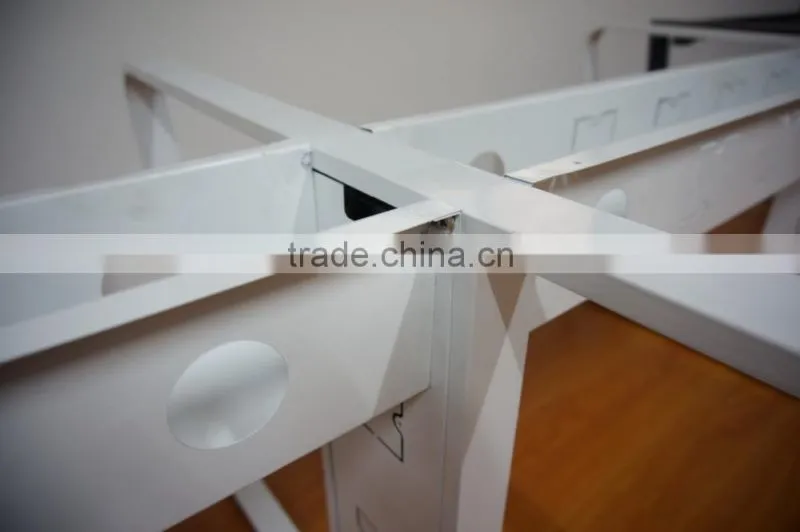 modern and simple office furniture workstation