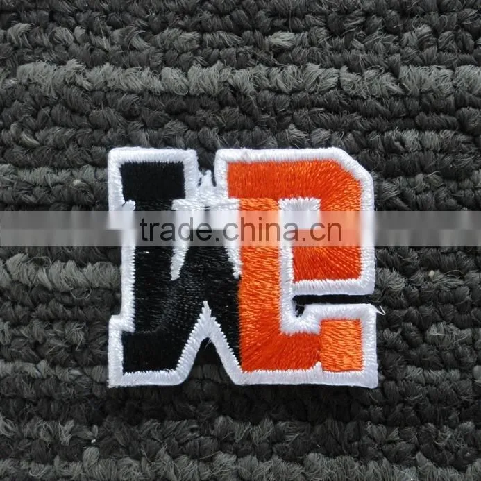 2017 cheap personalized custom design iron on embroidery patches for clothing