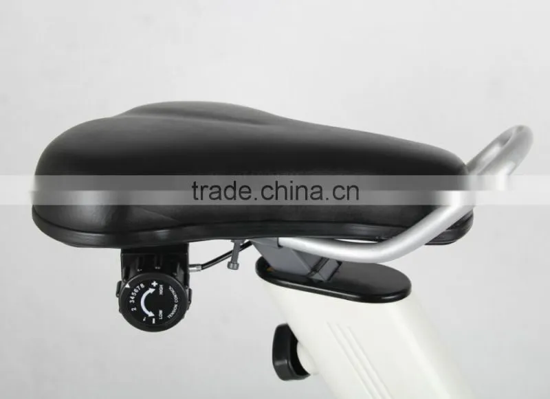 EXERCISE BIKE FITNESS EQUIPMENT