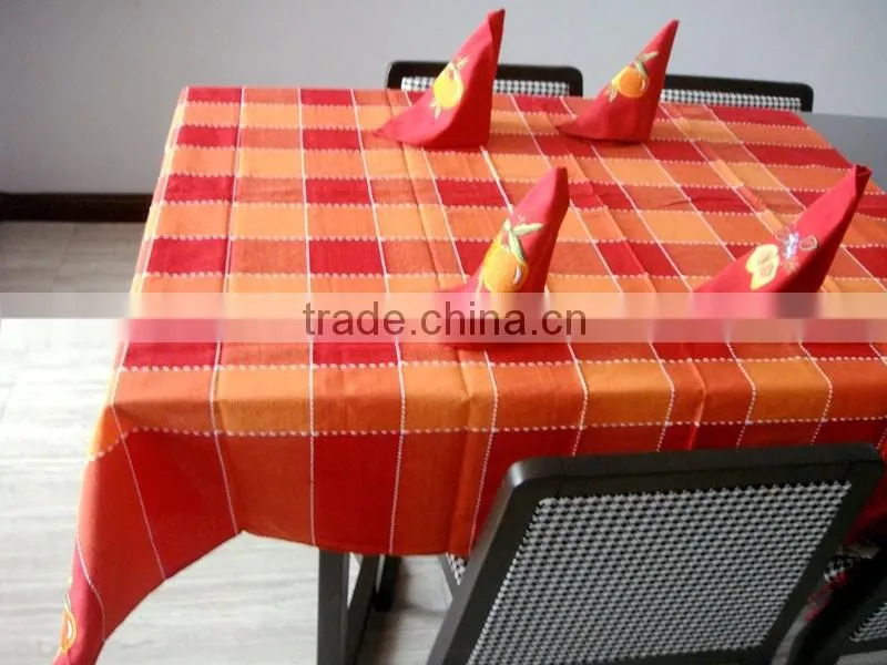 50% Cotton 50% Polyester Tablecloth with 4 emboridery