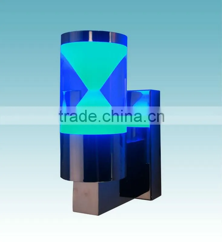 Popular Acrylic Pure White LED Wall Light in High Quality MB3298-1