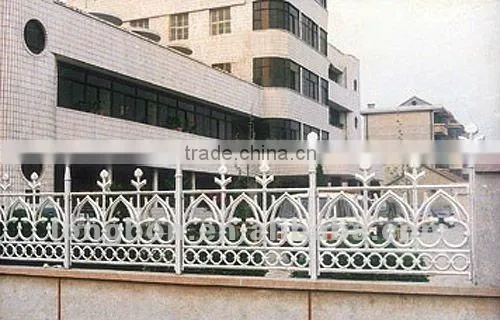 2015 Top-selling hand forged modern metal fencing