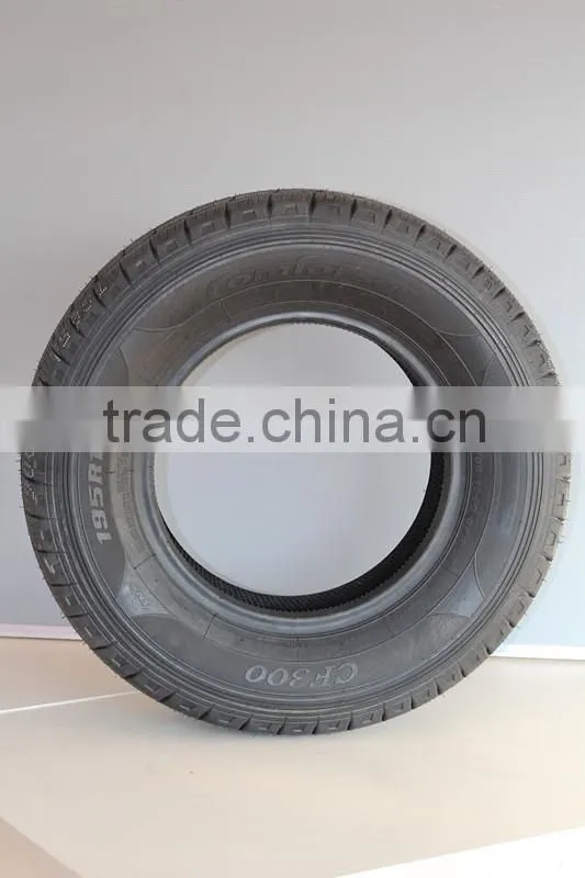 Made in China Semi-Radial Passenger Car tire 215/65R16C