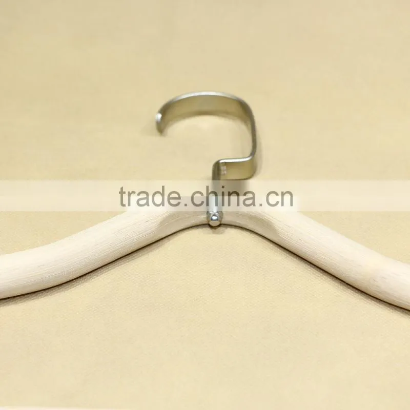 Anti slip Natural bamboo suit hanger for clothes display