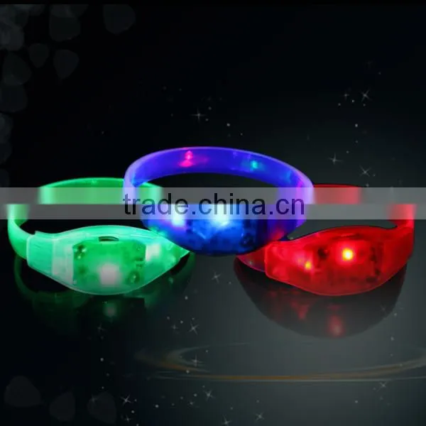 2016 Cool Novelty Gifts Vibrating Led Bracelet