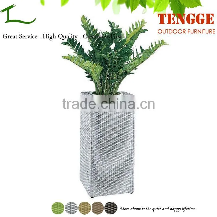 Rattan artifical white wicker flower basket