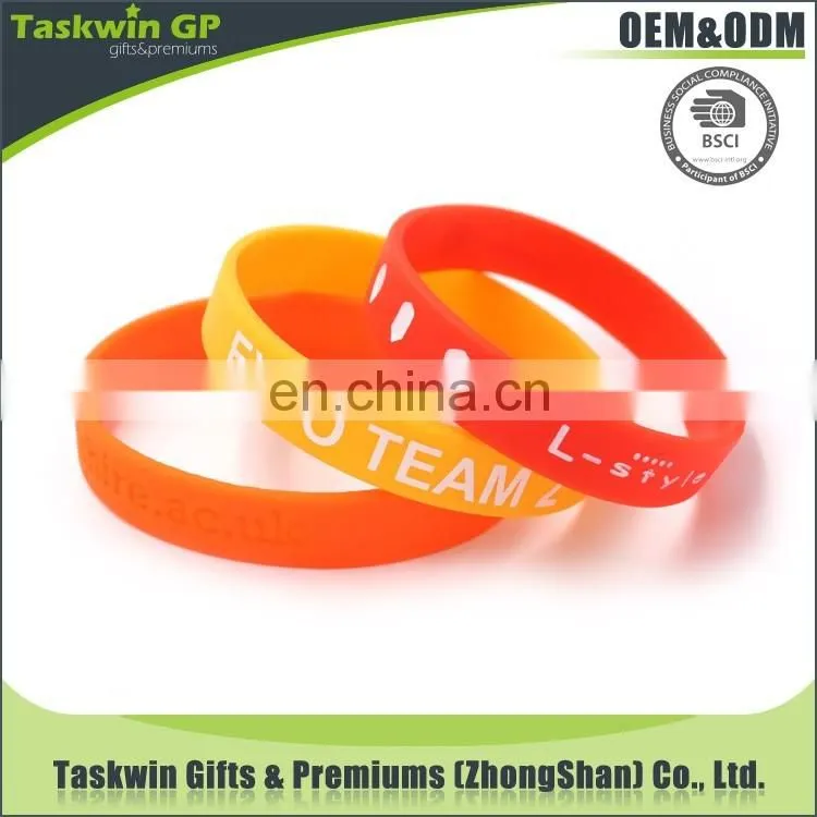 Factory direct sales eco-friendly fashion custom design silicone bracelet rubber wristbands