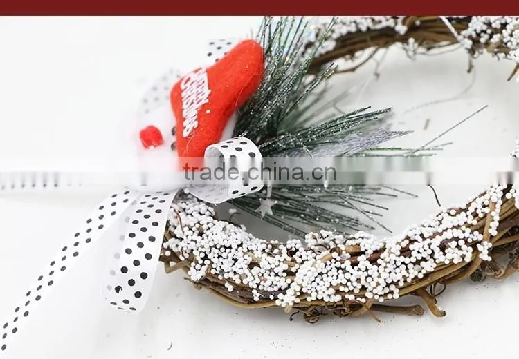 Xmas Decoration Gifts Indoor Wooden Hanging Ornament Felt Snowman Pine Christmas Garland Wholesale Suppliers