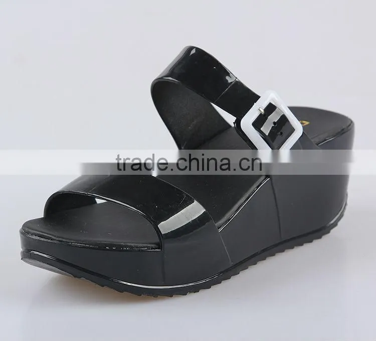 2015 chun xia latest fashion shoes Transparent jelly shoes Ms leisure slippers Women slippers