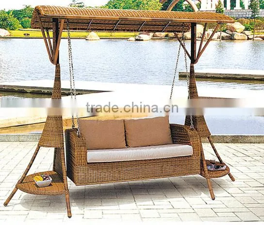 Hotsale Luxury Outdoor Wicker Restaurant Coffee Shop 4-seat swing chair garden