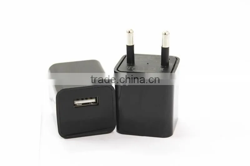 1080P No Pinhole Design Loop Recording Mini Charger DVR Camera