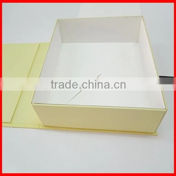 Rural Fresh Beautiful Style Nice Quality Paper Folding Gift Box With Ribbon Folding Jewelry Box