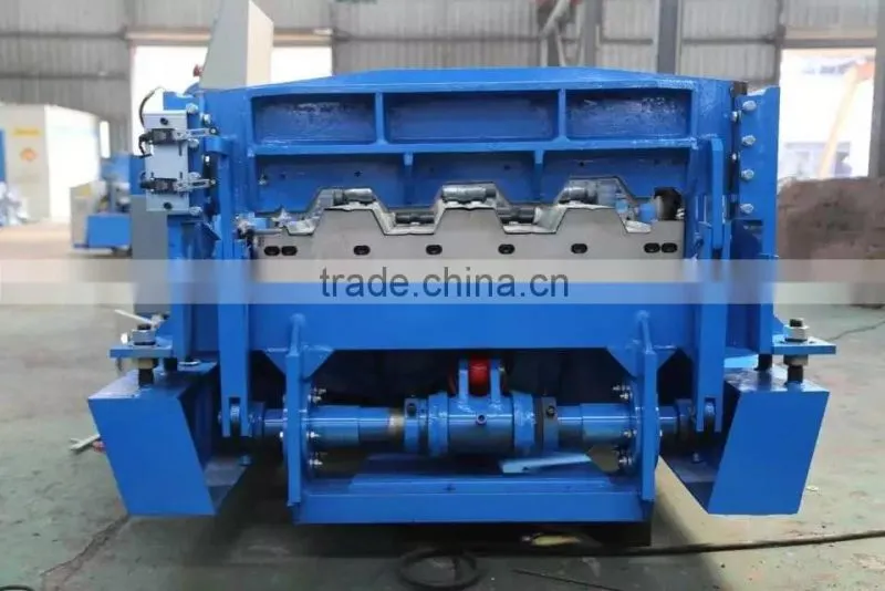 YX28-820 Cold Joint Hidden Roof Panel Roll Forming Machine
